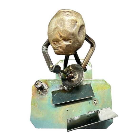 Roland Metal Art Railroad Spike Sculpture Cooking Show Influencer Career - Picture 4 of 10